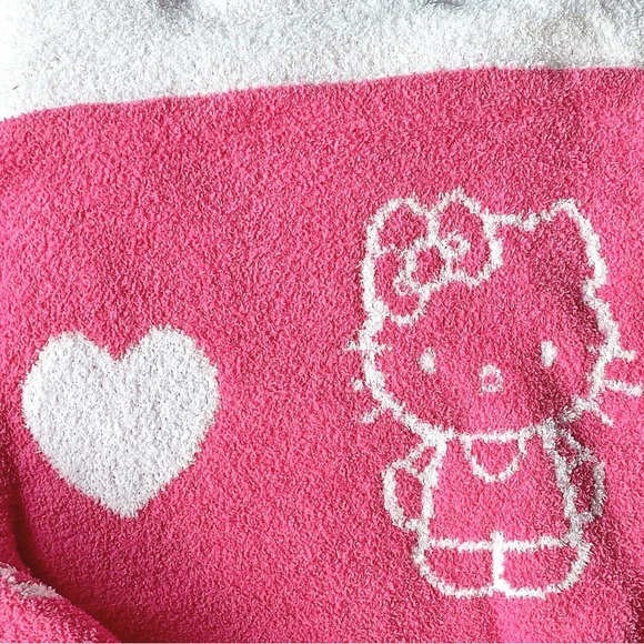 Hello Kitty Soft Throw Reversible Blanket - Hot Pink Hearts - 50"x60" - Picture 2 of 3